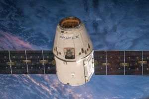 SpaceX îşi accelerează listarea la bursă
